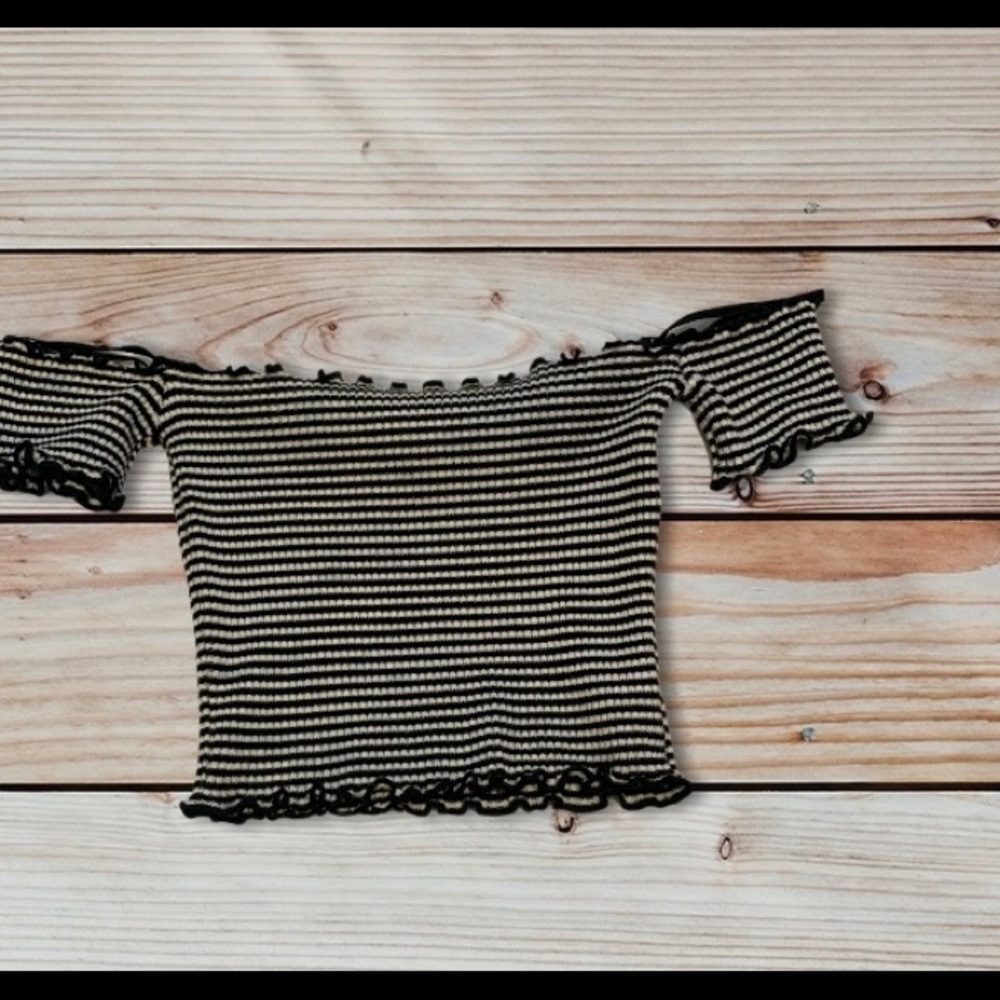 Stripped Crop Top